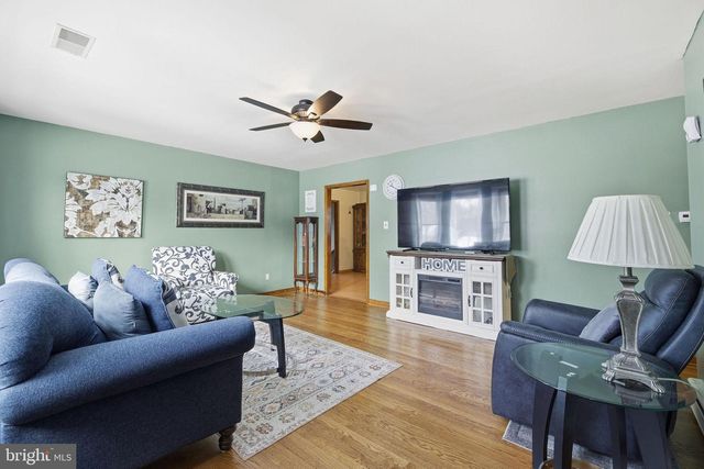 5197 COLEBROOK DR, La Plata, MD 20646