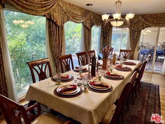 5429 Corbin Avenue, Los Angeles, CA 91356