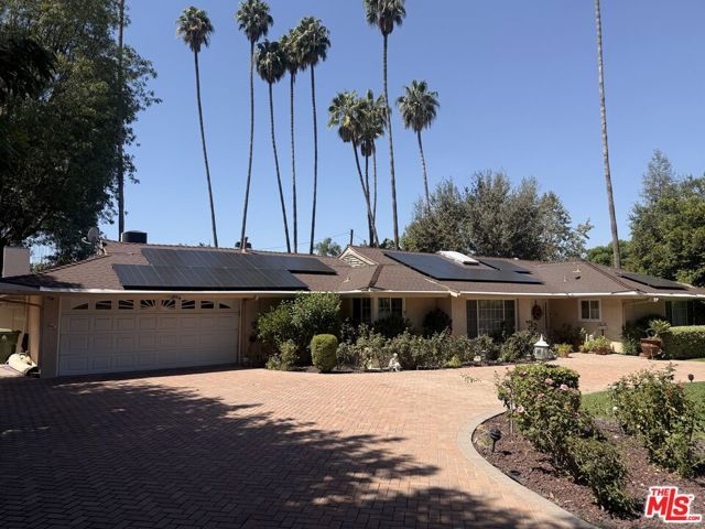 5429 Corbin Avenue, Los Angeles, CA 91356