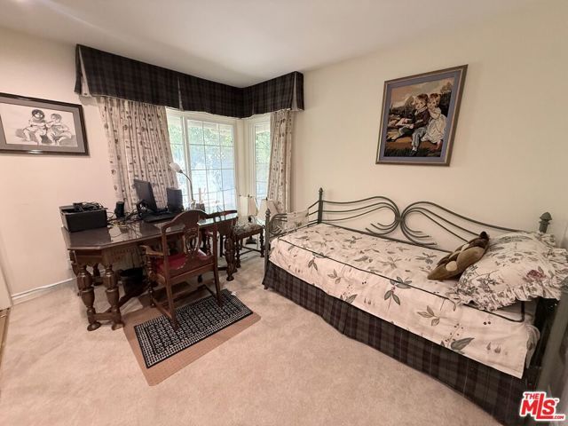 5429 Corbin Avenue, Los Angeles, CA 91356
