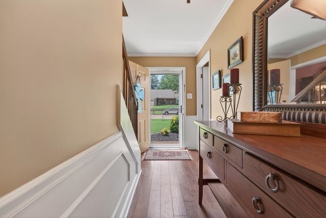 1962 CORBIN RD, Germantown, TN 38139