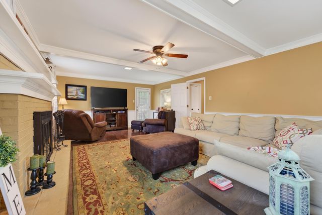 1962 CORBIN RD, Germantown, TN 38139