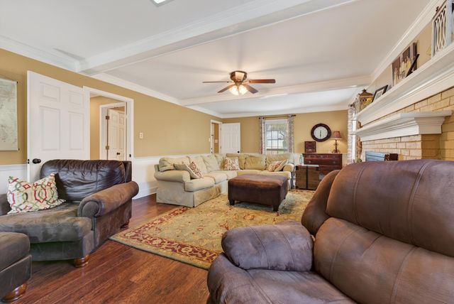 1962 CORBIN RD, Germantown, TN 38139