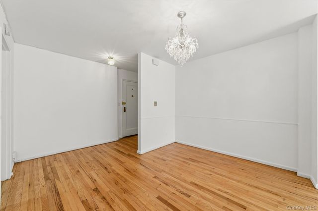 60 White Oak Street 2F, New Rochelle, NY 10801