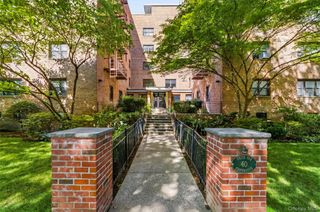 60 White Oak Street 2F, New Rochelle, NY 10801