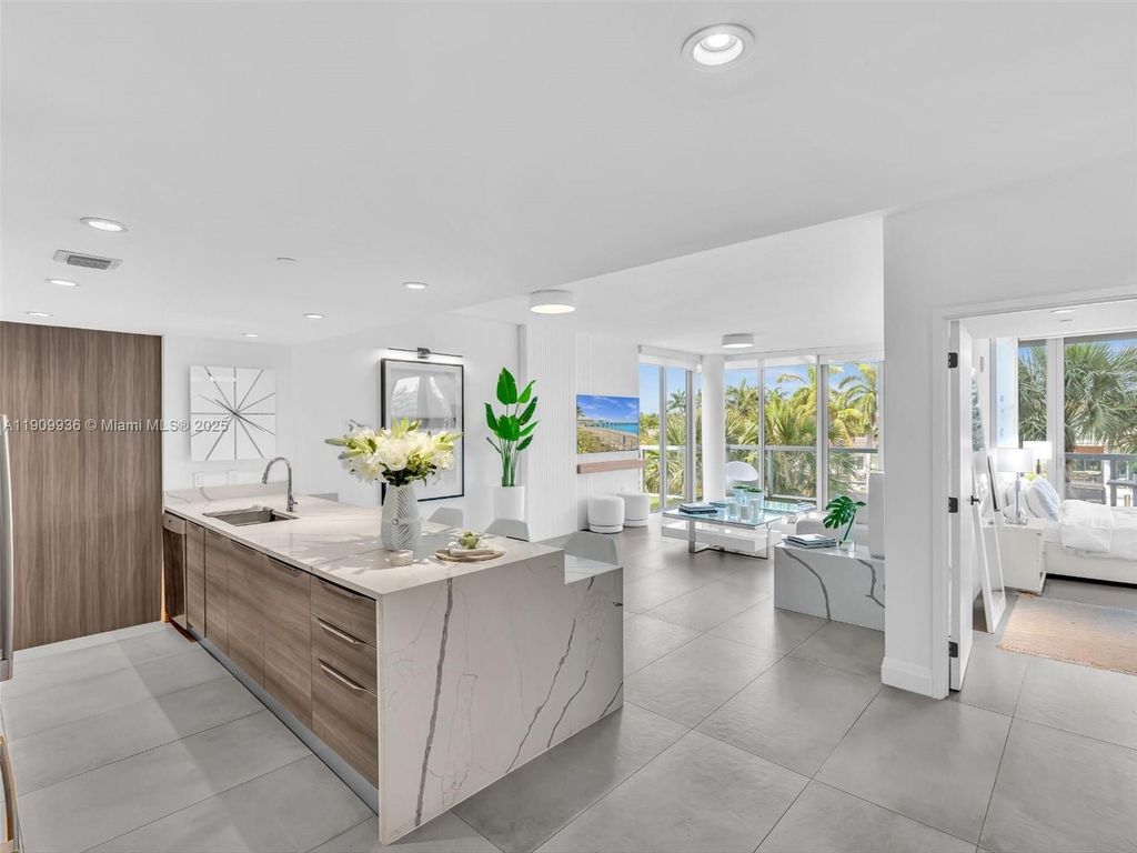 9940 W Bay Harbor Dr 3G-S, Bay Harbor Islands, FL 33154