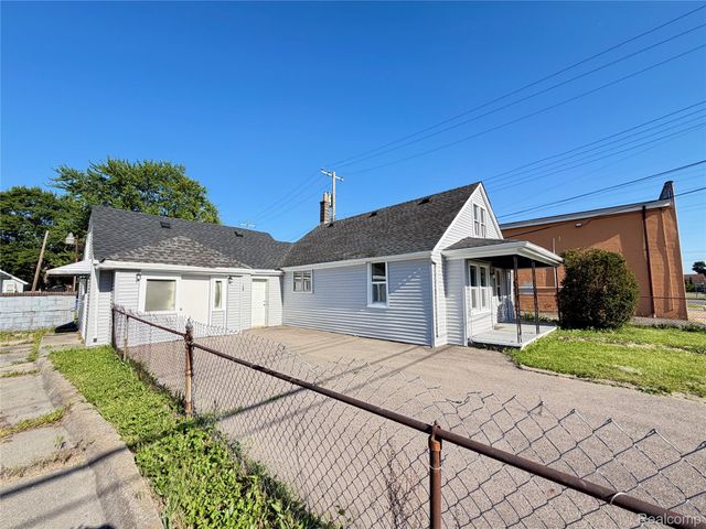 20730 Montrose Avenue, Warren, MI 48089