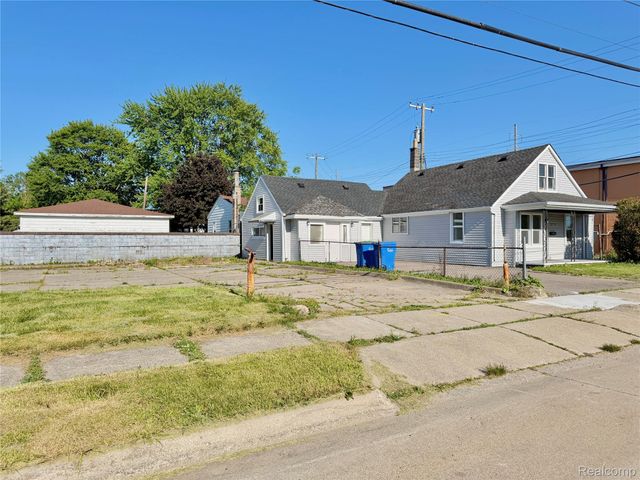 20730 Montrose Avenue, Warren, MI 48089