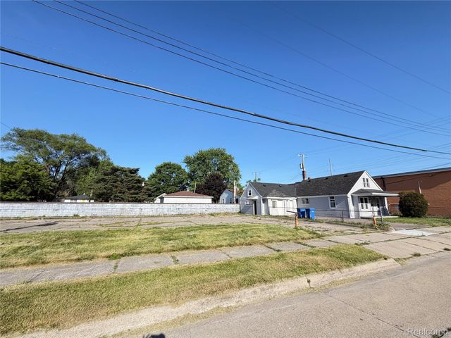 20730 Montrose Avenue, Warren, MI 48089