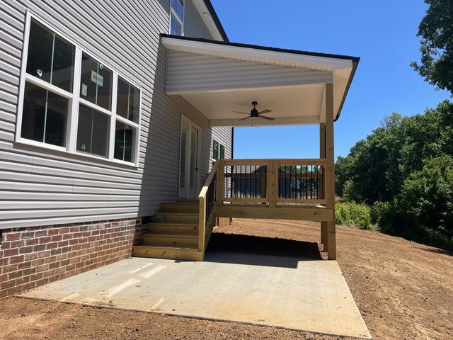 562 Pongracz Way, Clarksville, TN 37042