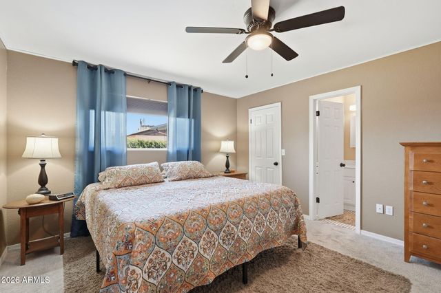 102 W HACKAMORE Avenue, Gilbert, AZ 85233