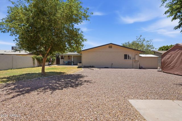 102 W HACKAMORE Avenue, Gilbert, AZ 85233
