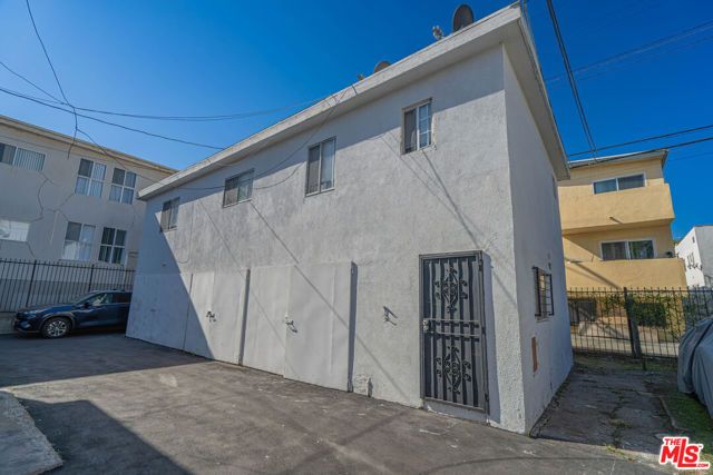 525 N Kenmore Avenue, Los Angeles, CA 90004