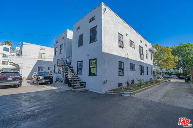 525 N Kenmore Avenue, Los Angeles, CA 90004