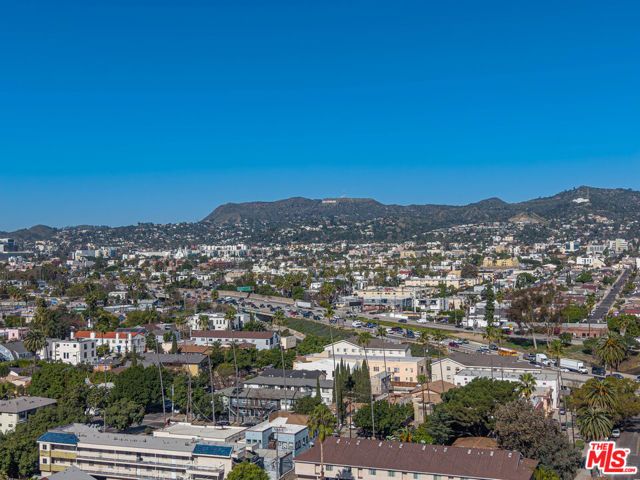 525 N Kenmore Avenue, Los Angeles, CA 90004