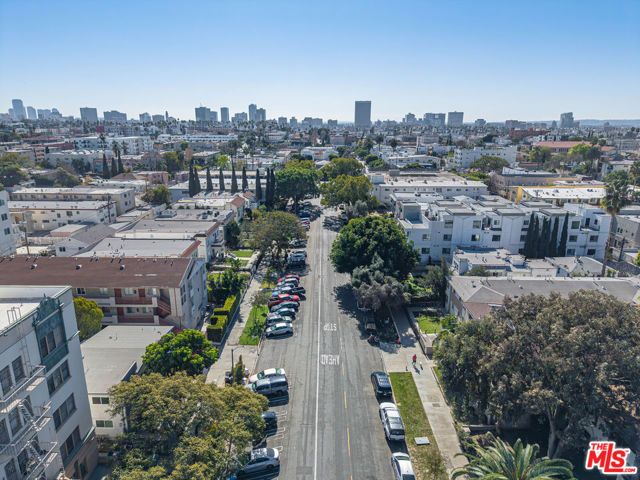 525 N Kenmore Avenue, Los Angeles, CA 90004