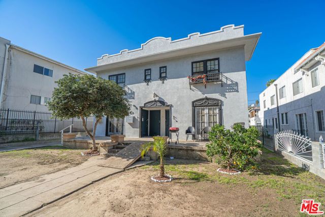 525 N Kenmore Avenue, Los Angeles, CA 90004