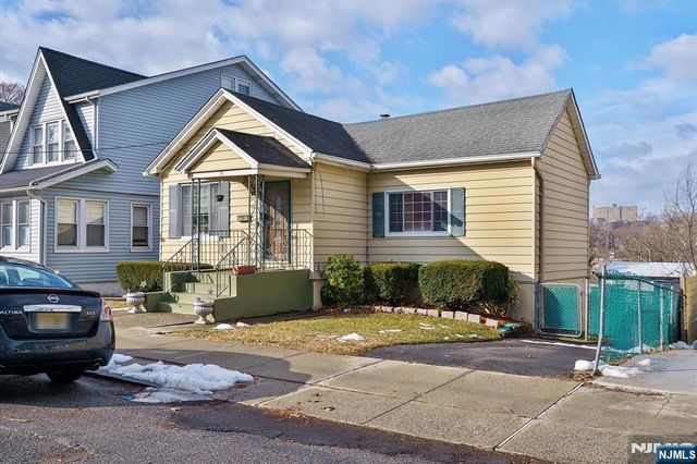 19 William Street, Kearny, NJ 07032