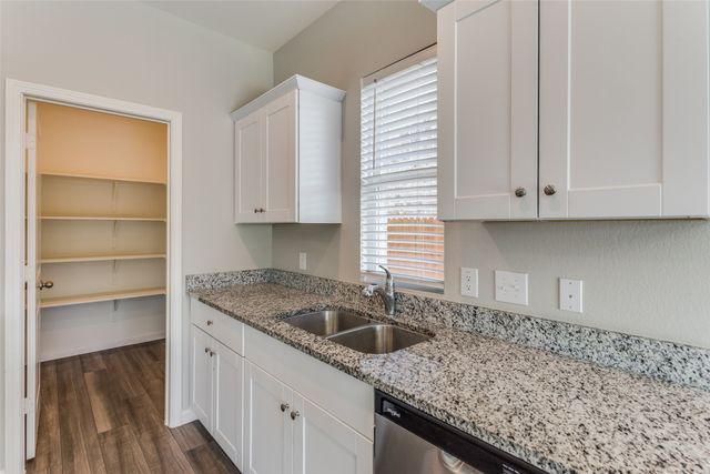 10324 Rosegreen Lane, Fort Worth, TX 76036