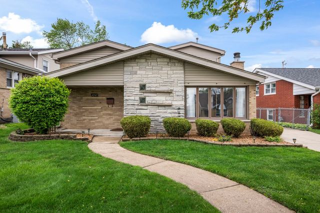 10505 S Kilbourn Avenue, Oak Lawn, IL 60453