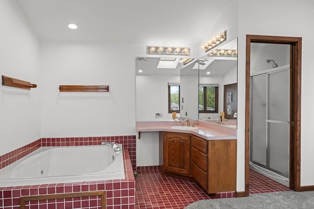 10505 S Kilbourn Avenue, Oak Lawn, IL 60453