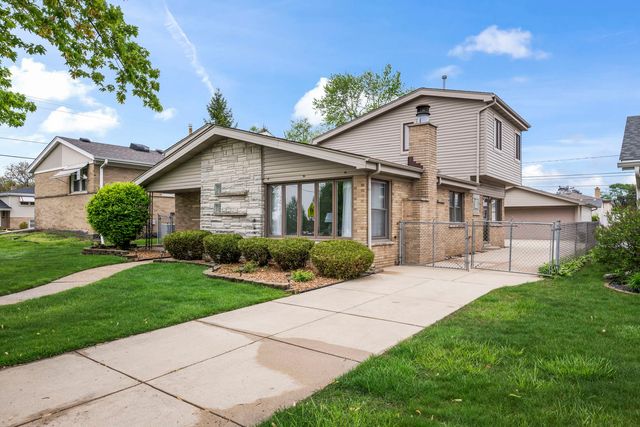 10505 S Kilbourn Avenue, Oak Lawn, IL 60453