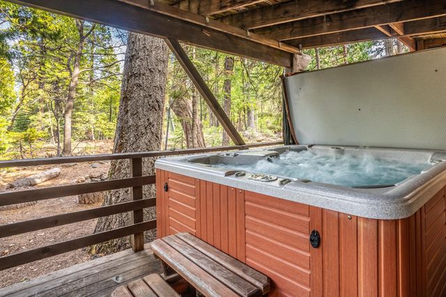 3790 Apache Rd, Dorrington, CA 95223
