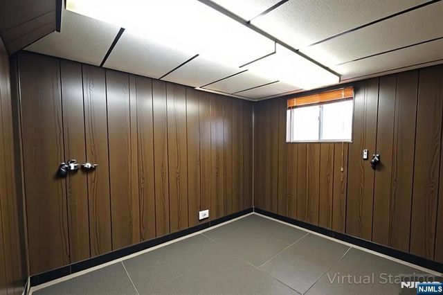 74 Cathedral Avenue, Clifton, NJ 07110