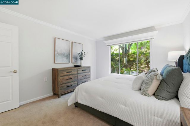 1601 Canyonwood Ct 2, Walnut Creek, CA 94595