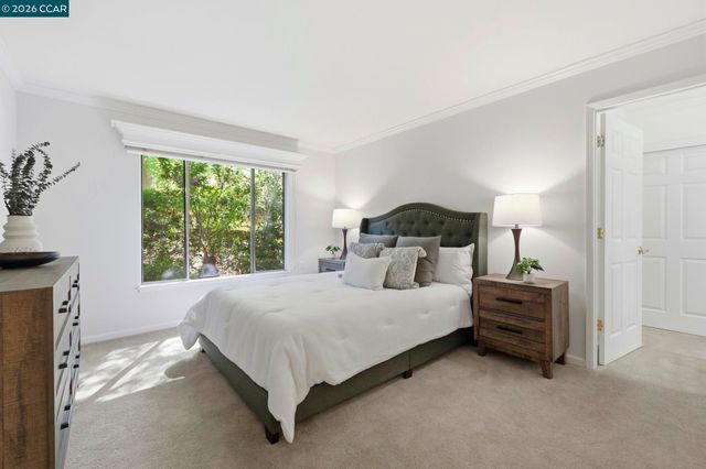 1601 Canyonwood Ct 2, Walnut Creek, CA 94595