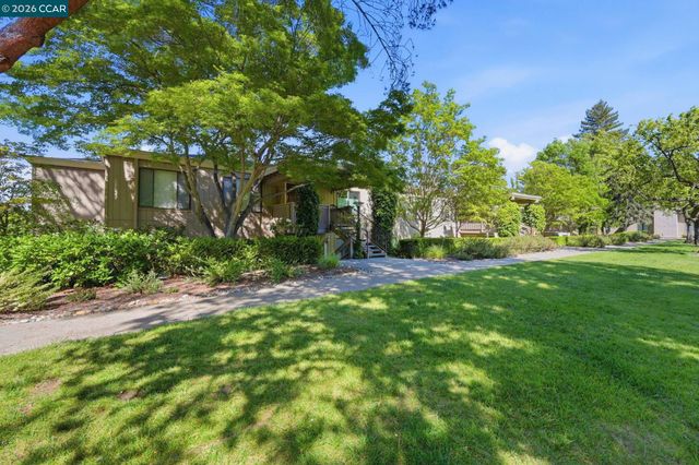 1601 Canyonwood Ct 2, Walnut Creek, CA 94595