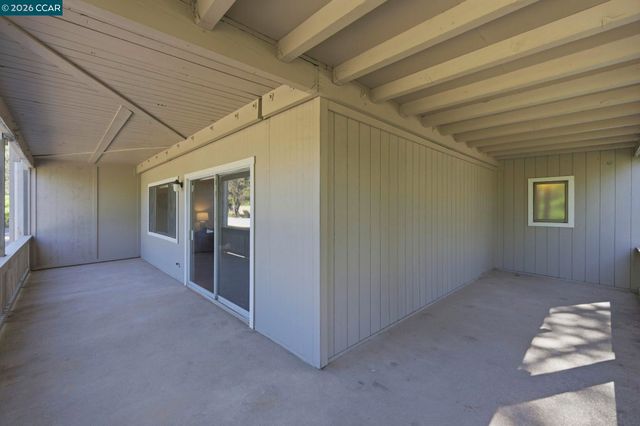 1601 Canyonwood Ct 2, Walnut Creek, CA 94595