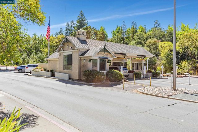 1601 Canyonwood Ct 2, Walnut Creek, CA 94595