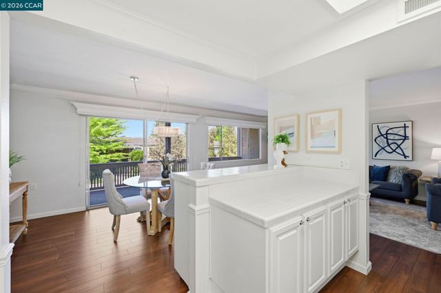 1601 Canyonwood Ct 2, Walnut Creek, CA 94595