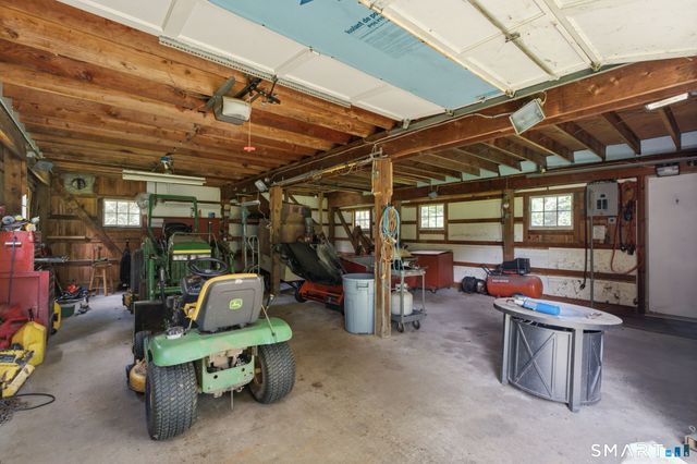 385 Cotton Hill Road, New Hartford, CT 06057
