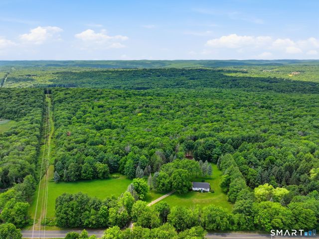 385 Cotton Hill Road, New Hartford, CT 06057
