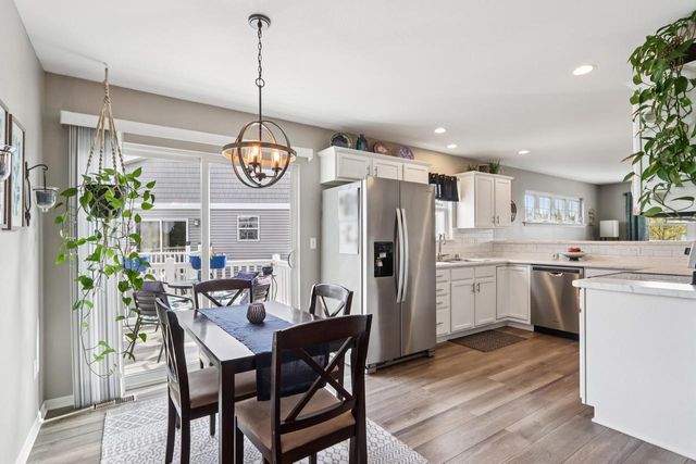 1238 Lombardi WAY, Waukesha, WI 53186