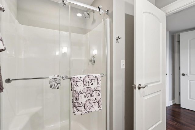 1238 Lombardi WAY, Waukesha, WI 53186
