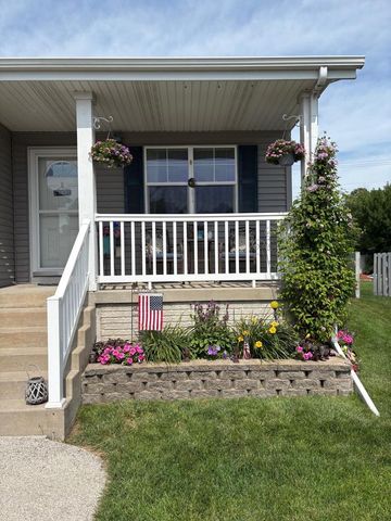 1238 Lombardi WAY, Waukesha, WI 53186