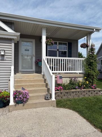 1238 Lombardi WAY, Waukesha, WI 53186