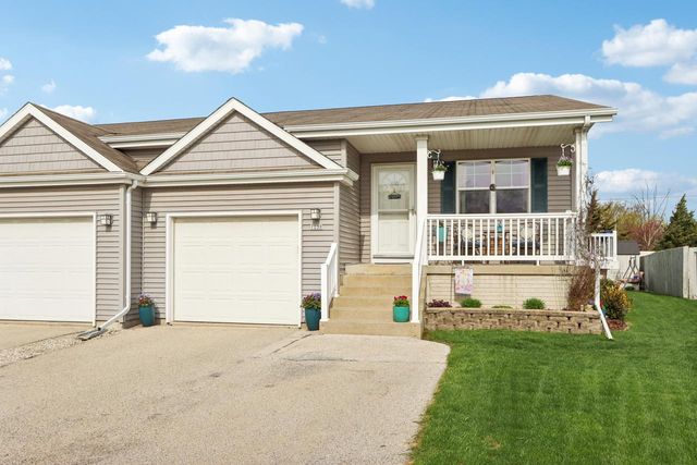 1238 Lombardi WAY, Waukesha, WI 53186