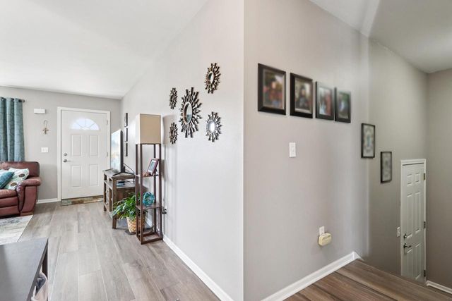 1238 Lombardi WAY, Waukesha, WI 53186