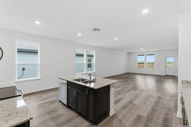 447 White Heron Way, Marion, TX 78124