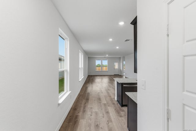 447 White Heron Way, Marion, TX 78124