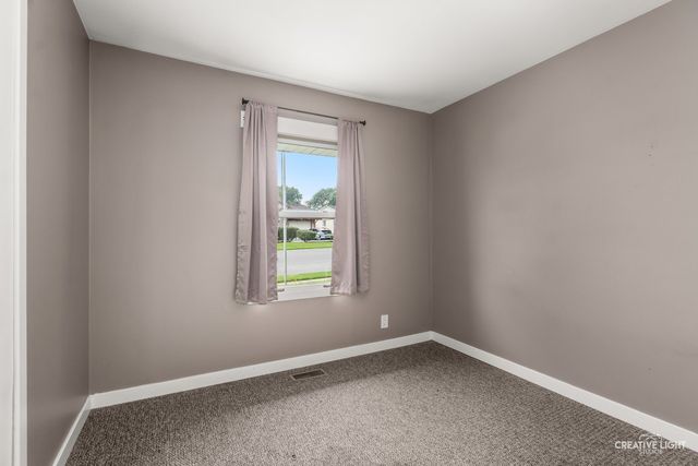 704 Halstead Avenue, Romeoville, IL 60446
