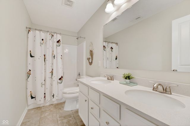 9697 Denrose Drive, Fishers, IN 46040