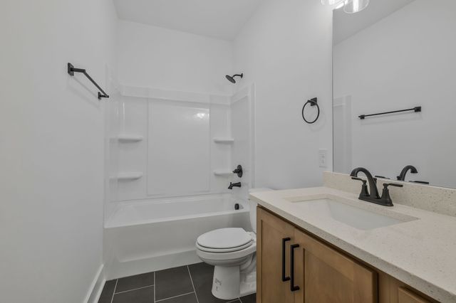 82 Russell Court, Lebanon, TN 37087