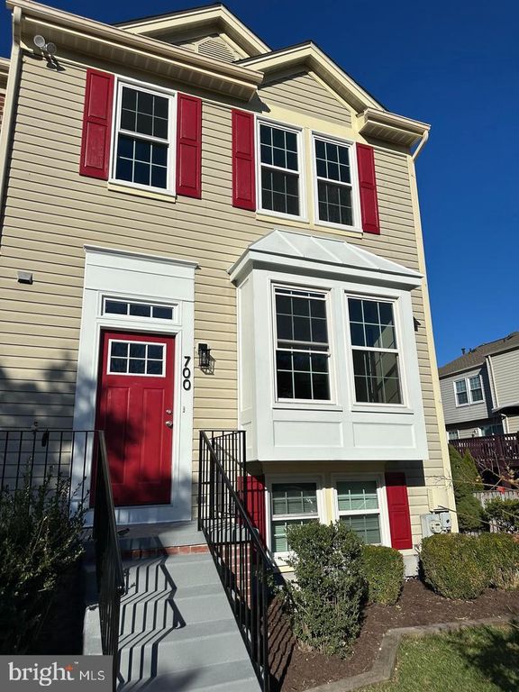700 DAYSPRING DR, Odenton, MD 21113