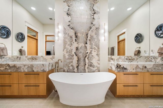 114 Haverhill Way, San Antonio, TX 78209