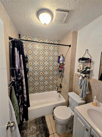 2837 NW 9th Ct, Fort Lauderdale, FL 33311